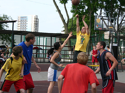 Ghetto Basket:  Mad Shot 