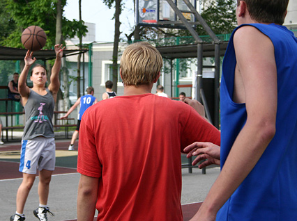 Ghetto Basket:  Mad Shot 