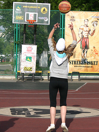 Ghetto Basket:  Mad Shot 